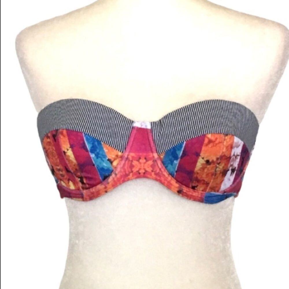 Nwot bikini top 